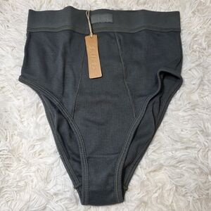 Skims Womens Rib Boxer Brief XS, NWT DEEP SEA